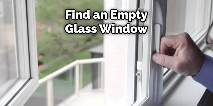 Find an Empty Glass Window