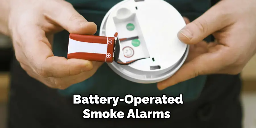 Battery-operated Smoke Alarms 
