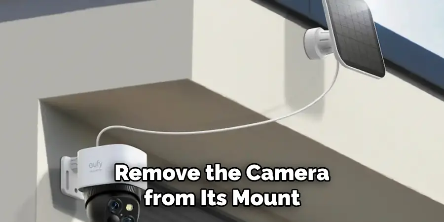 Remove the Camera from Its Mount